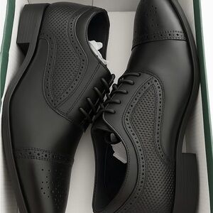 Classic Black Men's Dress Shoes
